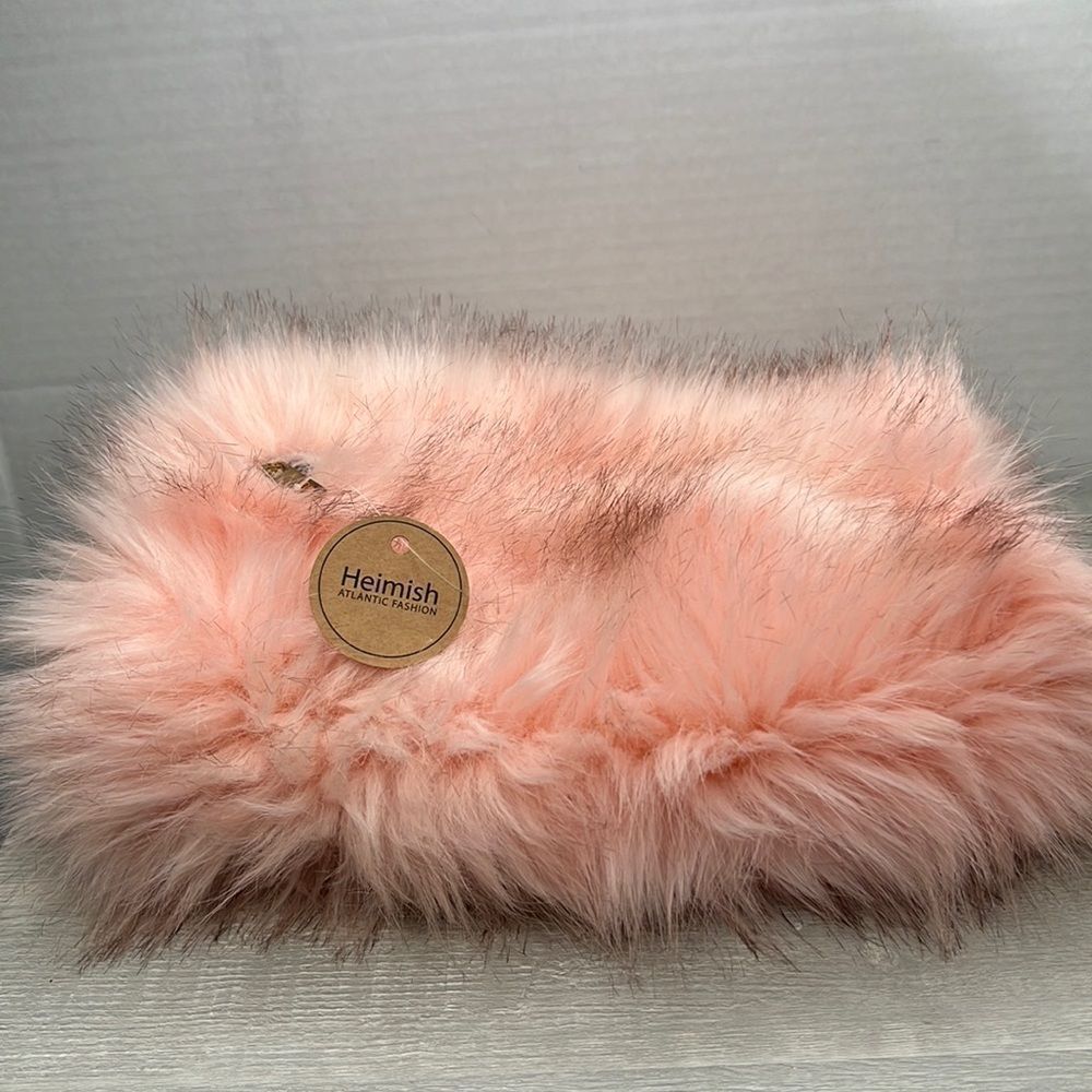 Hei ish Atlantic fashions pink Faux Fur muff purse removable chain strap NWT